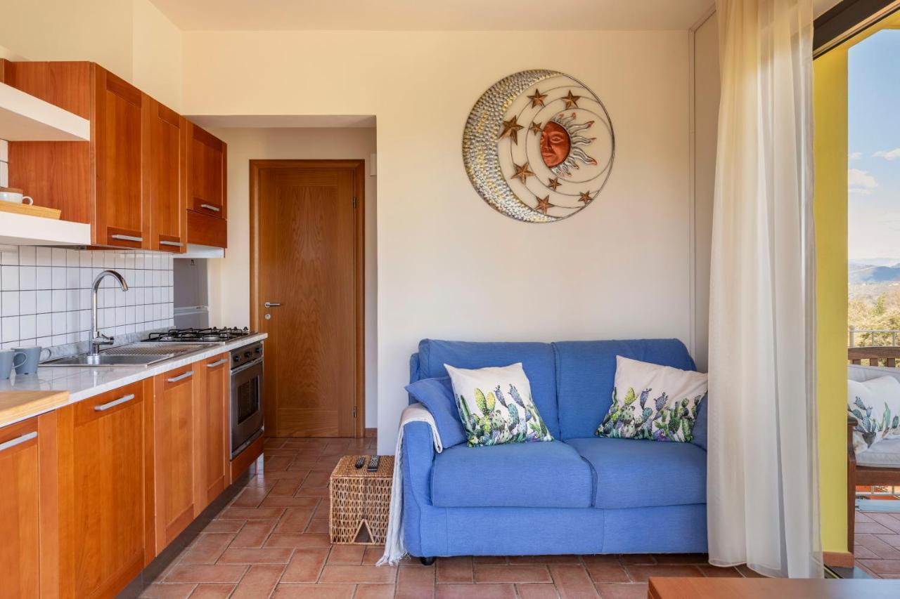 Holiday Prato Verde Chiatri Екстериор снимка