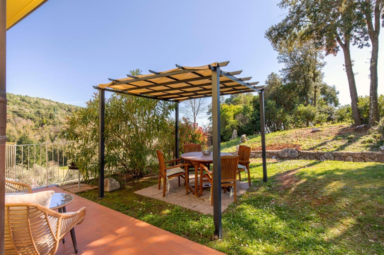Holiday Prato Verde Chiatri Екстериор снимка
