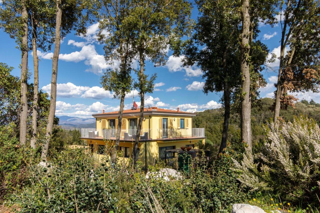 Holiday Prato Verde Chiatri Екстериор снимка