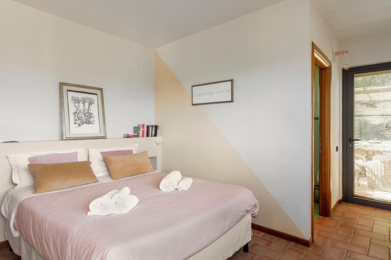 Holiday Prato Verde Chiatri Екстериор снимка