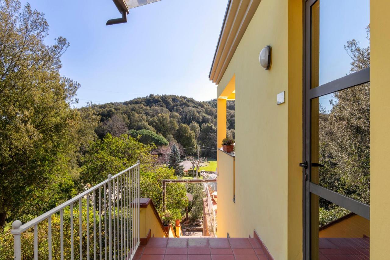 Holiday Prato Verde Chiatri Екстериор снимка