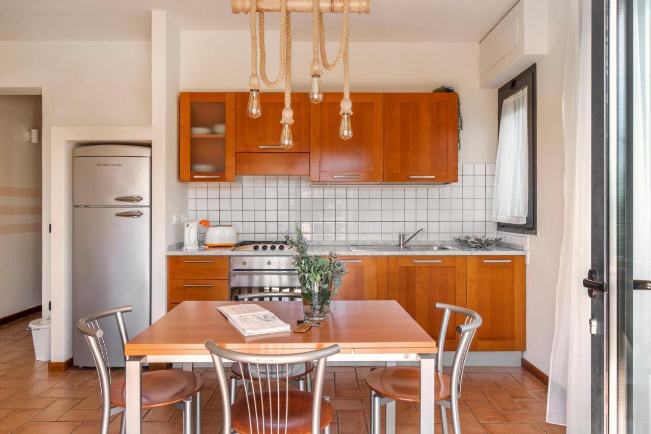 Holiday Prato Verde Chiatri Екстериор снимка